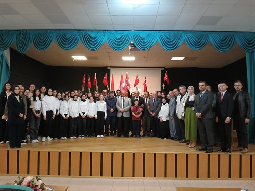 Sayın Kaymakamımız Ali CANDAN, Kut’ül Amare Zaferi’mizin 109. Yıl Dönümü Kutlama Programına katıldılar.