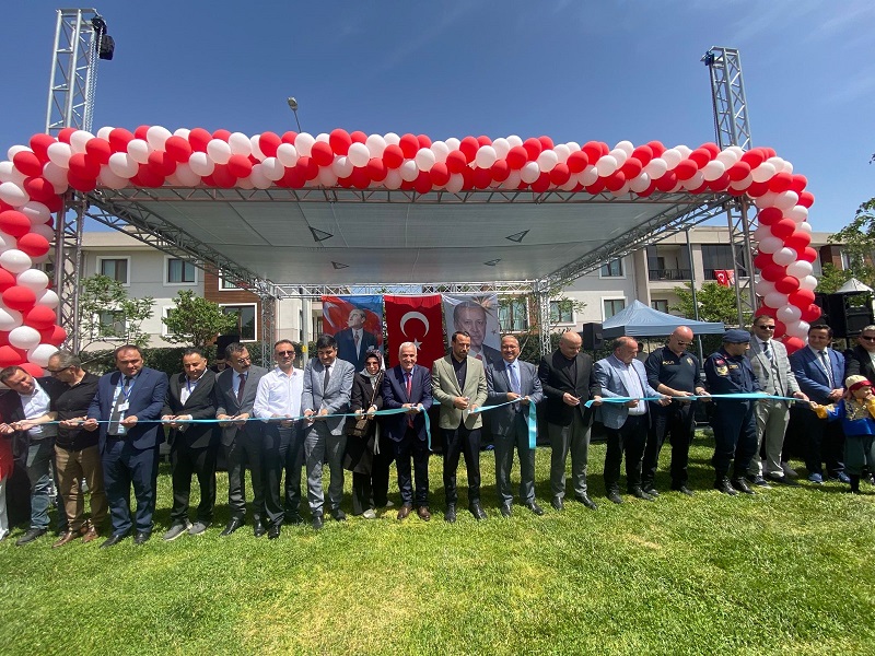 Sayın Kaymakamımız Ali CANDAN, Serdivan İlçe Milli Eğitim Müdürlüğünün düzenlemiş olduğu Okul Öncesi Şenliğine katıldılar. 